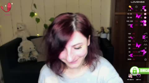 Snapshot of muse_kitty_jenia chatting on February 8, 2025, 9:36 pm Jenya online show from February 8, 2025, 9:36 pm