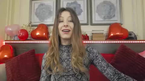 Luna  online show from February 11, 2026, 9:31 pm