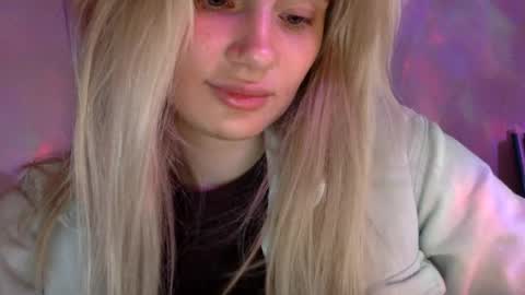 Snapshot of musescorner chatting on July 9, 2026, 6:34 pm musescorner online show from July 9, 2026, 6:34 pm