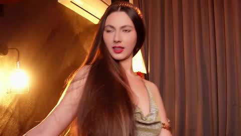 MuseSolis online show from February 14, 2025, 10:04 pm