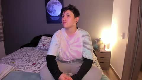 VALENTINA Luna  online show from March 11, 2025, 3:05 am