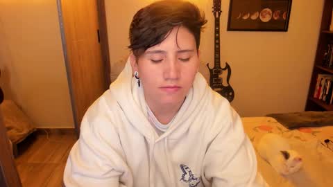 VALENTINA Luna  online show from November 18, 2025, 3:45 am