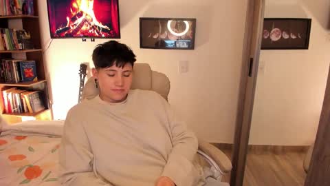 VALENTINA Luna  online show from December 18, 2025, 2:39 am