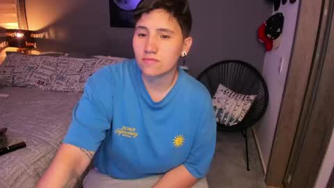 VALENTINA Luna  online show from April 15, 2026, 3:57 am