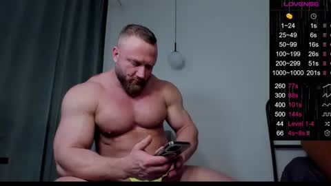 Snapshot of musscle_king chatting on July 25, 2026, 1:30 pm Artemius online show from July 25, 2026, 1:30 pm
