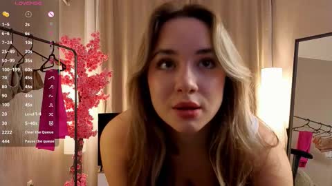 Nika online show from October 5, 2025, 9:24 pm