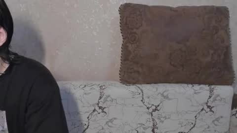 Snapshot of muuur_love chatting on March 13, 2026, 9:54 pm cute couple online show from March 13, 2026, 9:54 pm