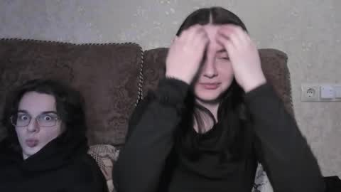 Snapshot of muuur_love chatting on March 20, 2026, 4:39 am cute couple online show from March 20, 2026, 4:39 am