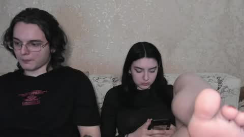 Snapshot of muuur_love chatting on April 7, 2026, 3:45 pm cute couple online show from April 7, 2026, 3:45 pm