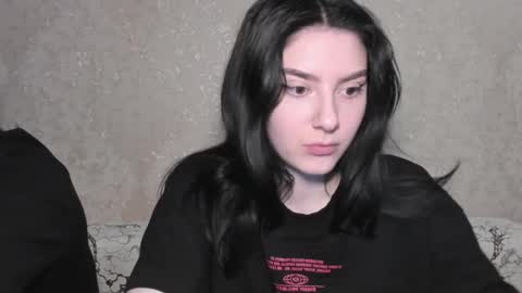 Snapshot of muuur_love chatting on April 8, 2026, 4:51 pm cute couple online show from April 8, 2026, 4:51 pm
