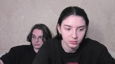Snapshot of muuur_love chatting on April 9, 2026, 11:37 am cute couple online show from April 9, 2026, 11:37 am