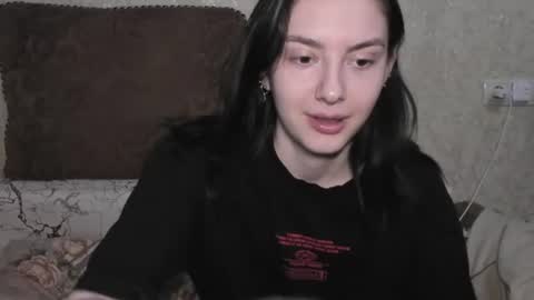 Snapshot of muuur_love chatting on June 25, 2026, 6:12 pm cute couple online show from June 25, 2026, 6:12 pm