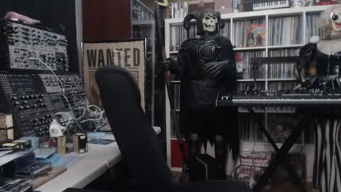 Snapshot of muziknerd chatting on June 20, 2026, 4:26 am Muziknerd online show from June 20, 2026, 4:26 am