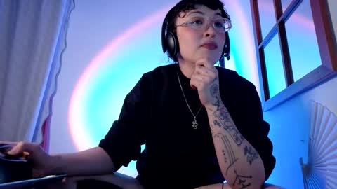 Mx. Anouk Divine online show from January 12, 2026, 1:33 am