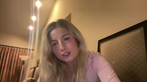 Erotic Desires  online show from January 24, 2025, 6:35 am