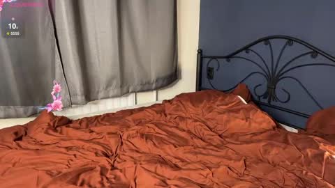 Sandra Muse online show from March 8, 2025, 11:18 pm