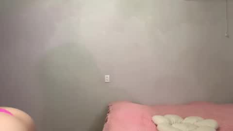 Snapshot of my_pretty_lola chatting on October 15, 2025, 3:45 pm Lola online show from October 15, 2025, 3:45 pm