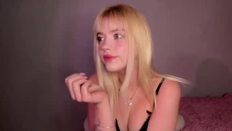 Snapshot of my_pretty_lola chatting on October 25, 2025, 6:46 pm Lola online show from October 25, 2025, 6:46 pm