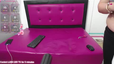  MYA ROUSE  online show from September 20, 2025, 11:44 am