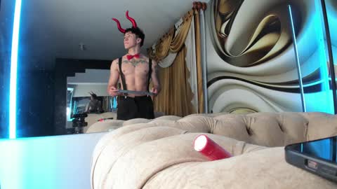 Snapshot of myc_hot chatting on January 29, 2025, 9:33 am Kevin online show from January 29, 2025, 9:33 am