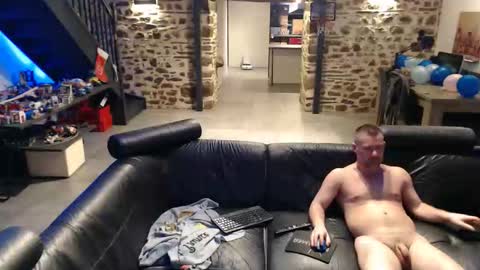 Snapshot of myckadow chatting on January 12, 2026, 10:37 pm AlexSynopsis online show from January 12, 2026, 10:37 pm