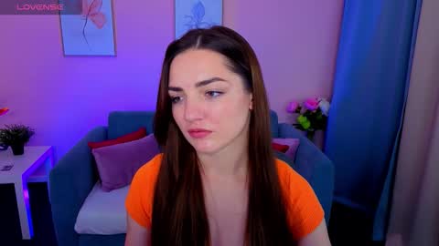 Ella online show from September 27, 2025, 8:47 pm