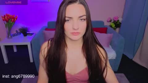 Ella online show from October 2, 2025, 8:49 pm