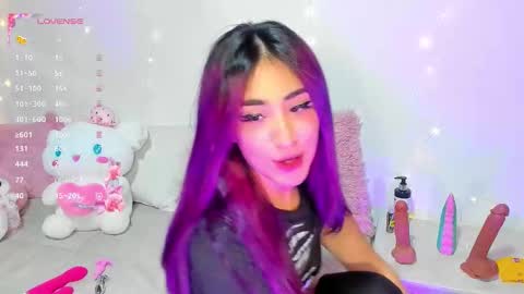    online show from October 11, 2025, 10:19 pm