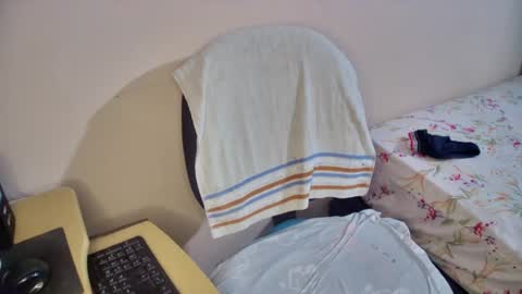 Snapshot of myhoney_hot chatting on June 27, 2026, 8:03 pm myhoney_hot online show from June 27, 2026, 8:03 pm