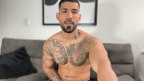 Myke esthetic online show from February 28, 2025, 9:44 pm