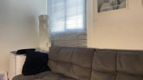 Myke esthetic online show from April 18, 2026, 5:06 pm