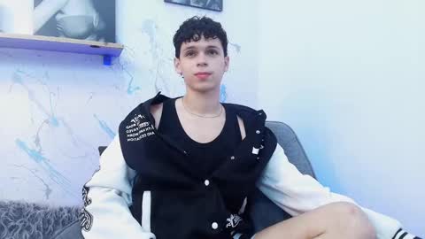 Mykel   online show from November 8, 2025, 12:38 pm