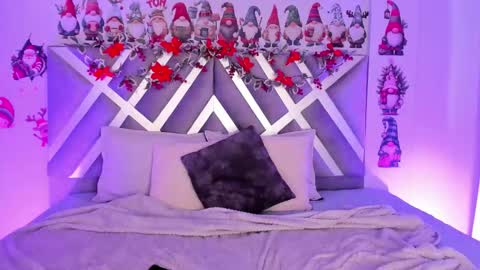 Rossi  online show from December 17, 2025, 2:23 pm