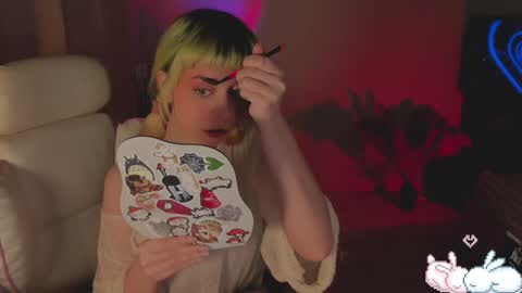 MylaFlores online show from December 22, 2024, 8:05 am