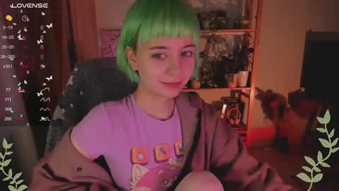 MylaFlores online show from March 4, 2025, 1:55 am