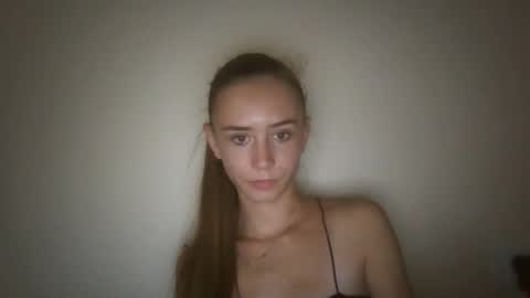 Snapshot of mylittle_flame chatting on October 14, 2025, 5:47 pm mylittle_flame online show from October 14, 2025, 5:47 pm