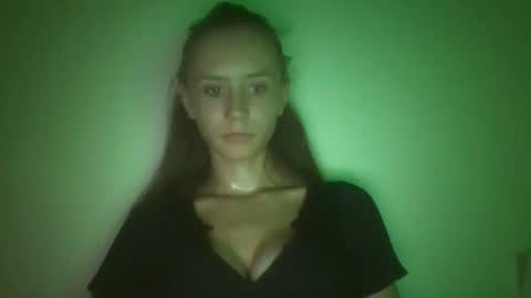 Snapshot of mylittle_flame chatting on October 18, 2025, 7:47 pm mylittle_flame online show from October 18, 2025, 7:47 pm