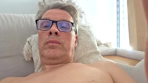 Snapshot of mymoonwolf chatting on June 21, 2026, 8:06 am mymoonwolf online show from June 21, 2026, 8:06 am