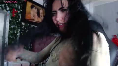 myomi online show from October 23, 2025, 3:06 am