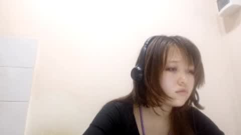 Chloe online show from October 22, 2025, 3:56 pm