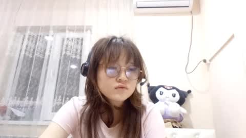 Chloe online show from October 26, 2025, 3:18 pm