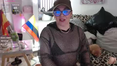 Snapshot of myrnasexxx chatting on November 15, 2025, 9:43 pm Myrna Sessions online show from November 15, 2025, 9:43 pm