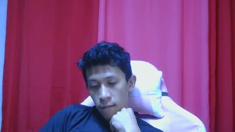 Snapshot of mysterious_man15 chatting on March 1, 2025, 7:04 pm mysterious_man15 online show from March 1, 2025, 7:04 pm