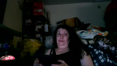 Snapshot of mysteriouswoman18 chatting on August 4, 2026, 2:15 am mysteriouswoman18 online show from August 4, 2026, 2:15 am