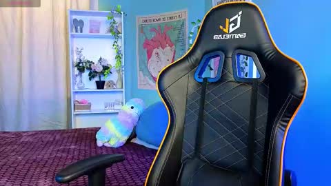 mystery_mary online show from October 20, 2025, 10:49 am