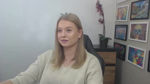 Erica online show from October 1, 2025, 8:53 am