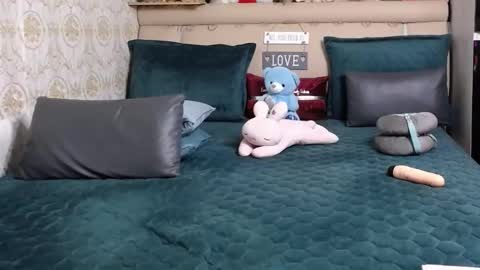 Shine online show from December 4, 2025, 10:18 pm