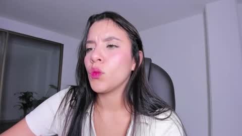 Snapshot of mysteyes chatting on October 30, 2025, 1:07 am Elena online show from October 30, 2025, 1:07 am