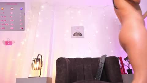 Snapshot of mystic_carito chatting on September 18, 2025, 10:23 pm mystic carito online show from September 18, 2025, 10:23 pm