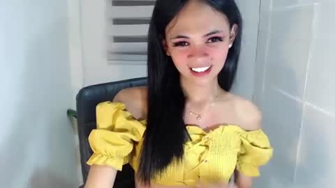 Snapshot of mysticofcum22 chatting on December 29, 2024, 9:39 am Krestine online show from December 29, 2024, 9:39 am